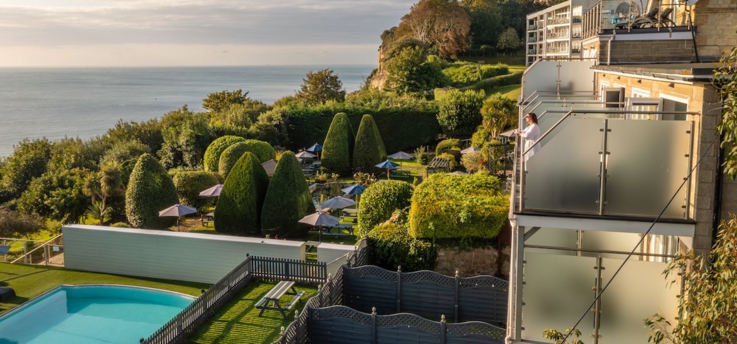 Wake up to the Sunrise, Luccombe Hall Hotel, Isle of Wight - Couple's Indulgence Break